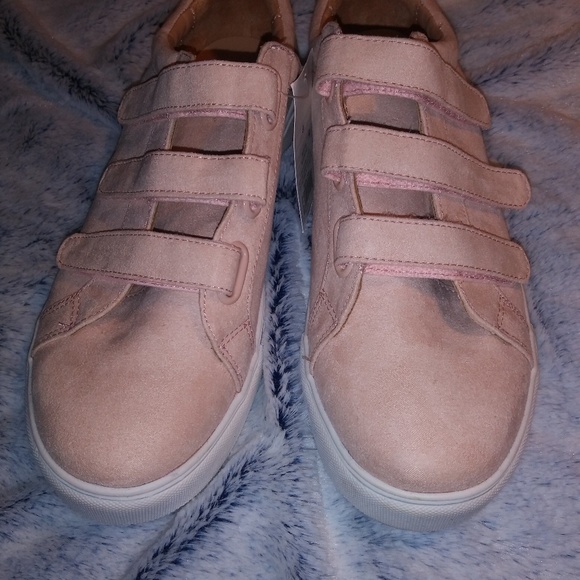 a new day Shoes Womens Blush Pink Velcro Strap Tennis Shoes Poshmark